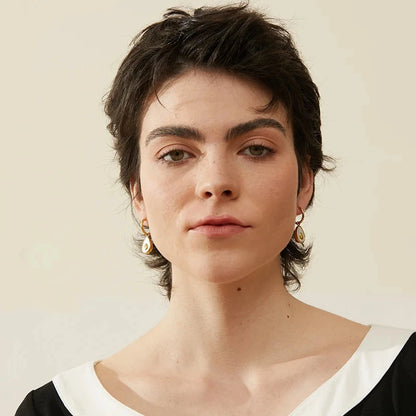 Ava
